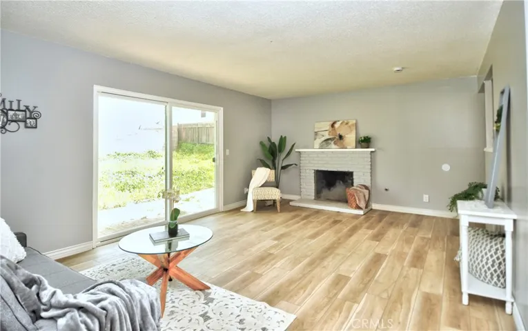 ENTERTAINMENT AREA