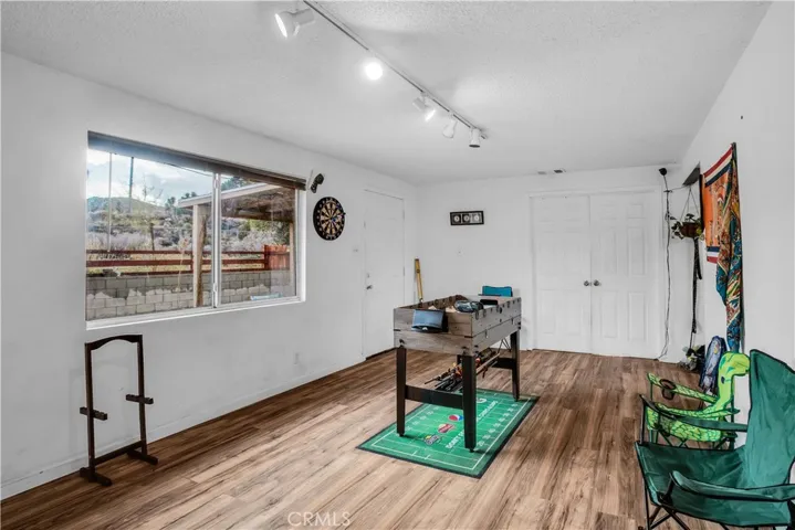 7833 Shawnee Trail, Yucca Valley, California 92284