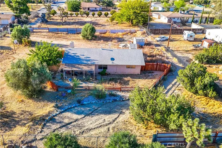 7833 Shawnee Trail, Yucca Valley, California 92284