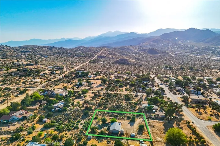 7833 Shawnee Trail, Yucca Valley, California 92284