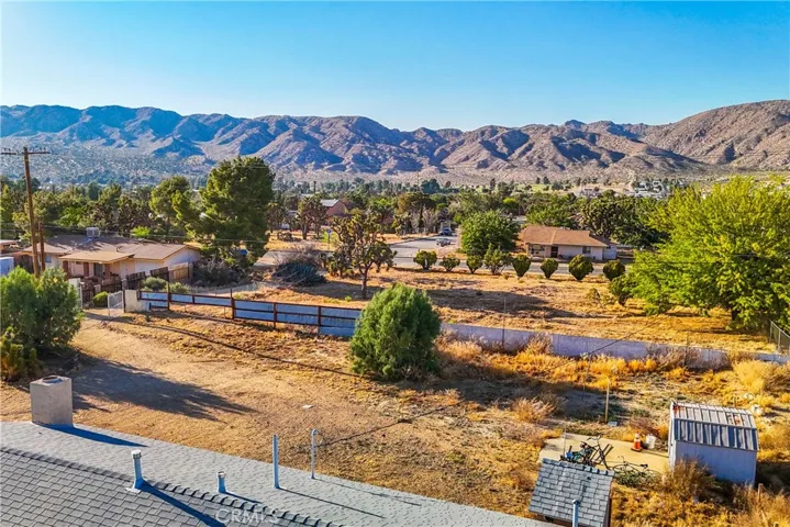 7833 Shawnee Trail, Yucca Valley, California 92284