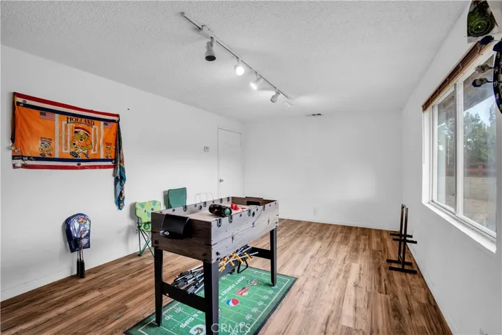 7833 Shawnee Trail, Yucca Valley, California 92284