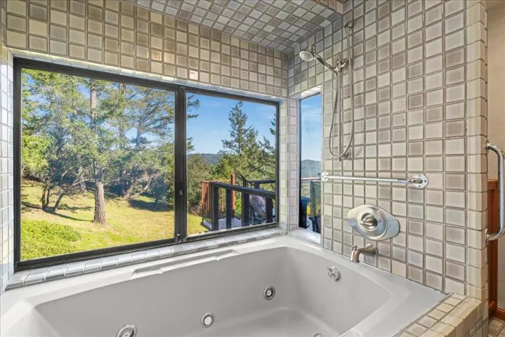 25995 Mar Vista Court, Los Gatos, California 95033