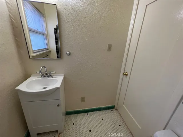1236 E 1st Street, Long Beach, California 90802