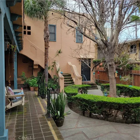 1236 E 1st Street, Long Beach, California 90802