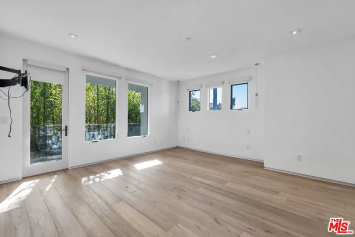 23136 Park Contessa, Calabasas, California 91302