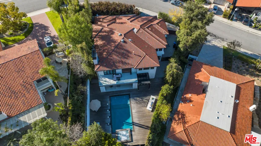23136 Park Contessa, Calabasas, California 91302