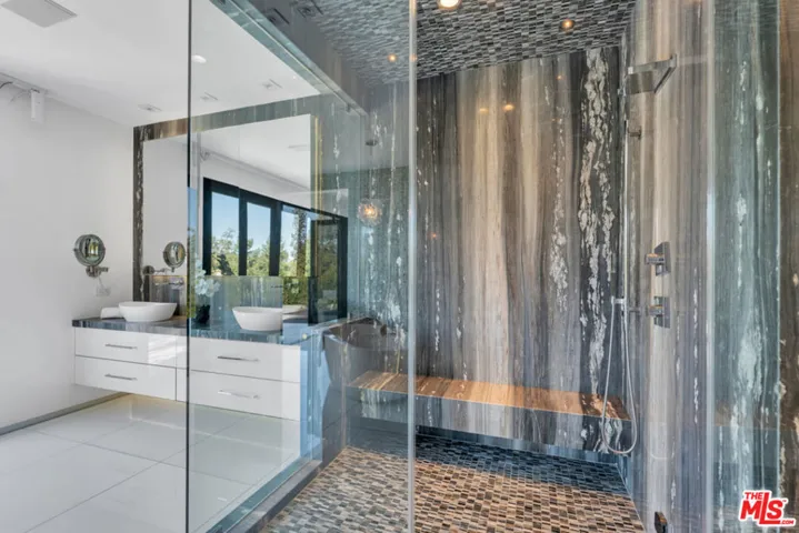 23136 Park Contessa, Calabasas, California 91302