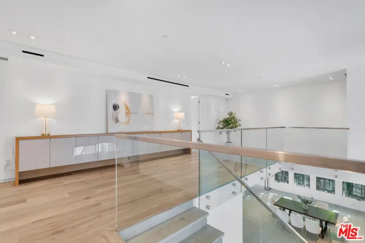 23136 Park Contessa, Calabasas, California 91302