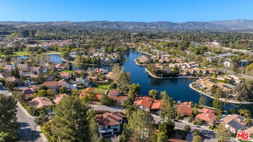 23136 Park Contessa, Calabasas, California 91302