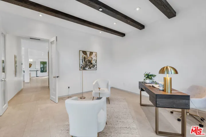 23136 Park Contessa, Calabasas, California 91302