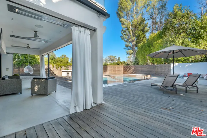 23136 Park Contessa, Calabasas, California 91302