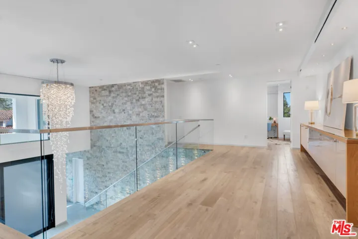 23136 Park Contessa, Calabasas, California 91302