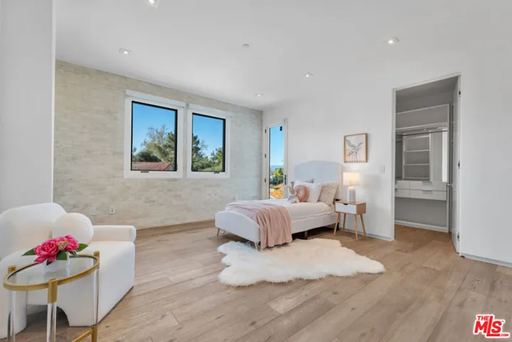23136 Park Contessa, Calabasas, California 91302