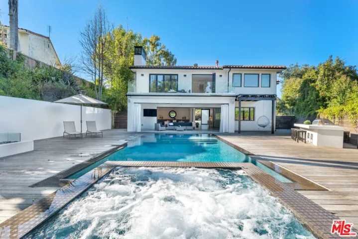 23136 Park Contessa, Calabasas, California 91302