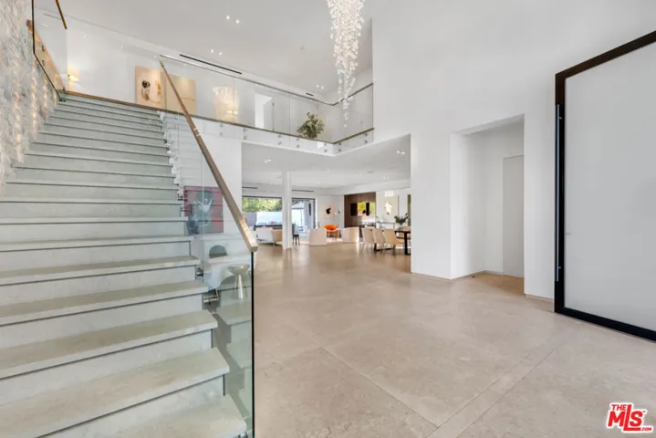 23136 Park Contessa, Calabasas, California 91302