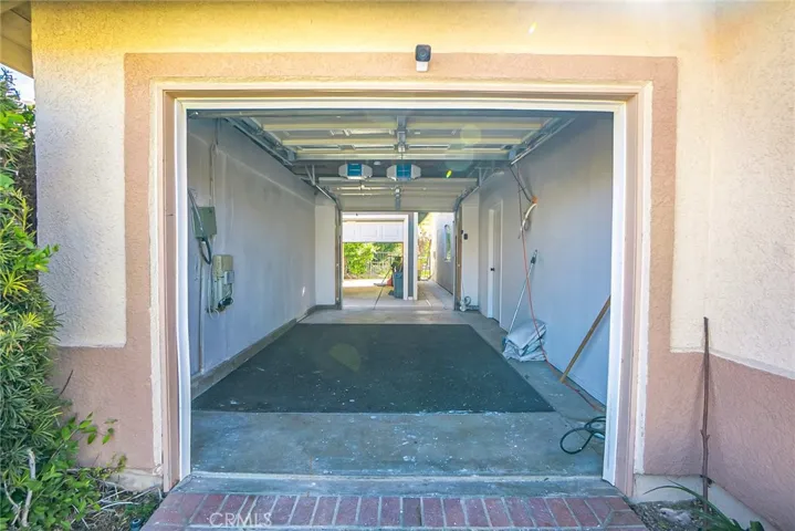 Pull- through Single car garage