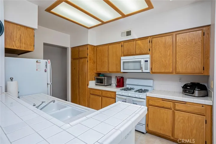 15409 Jeraldo Drive, Victorville, California 92394