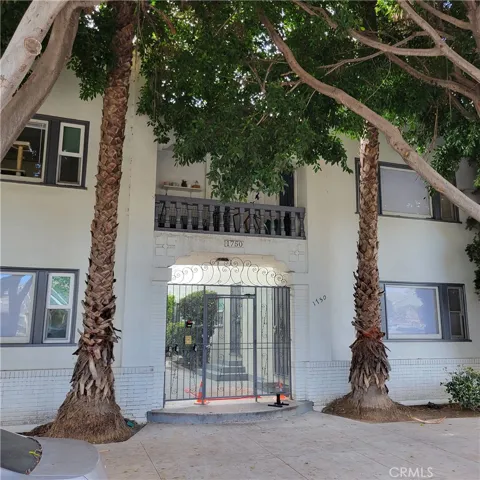 16 Units:  4-(1 Br), 12-(Studio's), 4-(Garages)