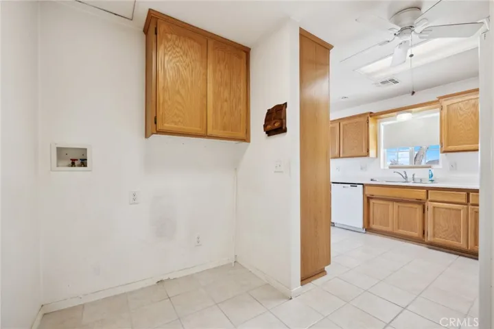 Laundry room off kitchen