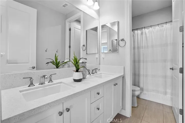37 Forster, Lake Forest, California 92630