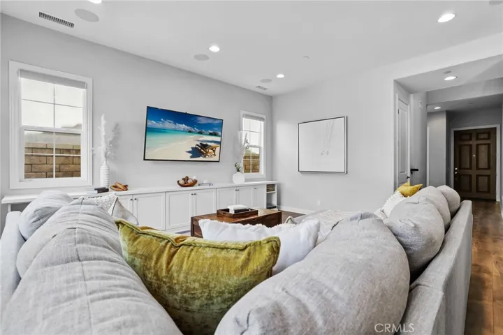 37 Forster, Lake Forest, California 92630