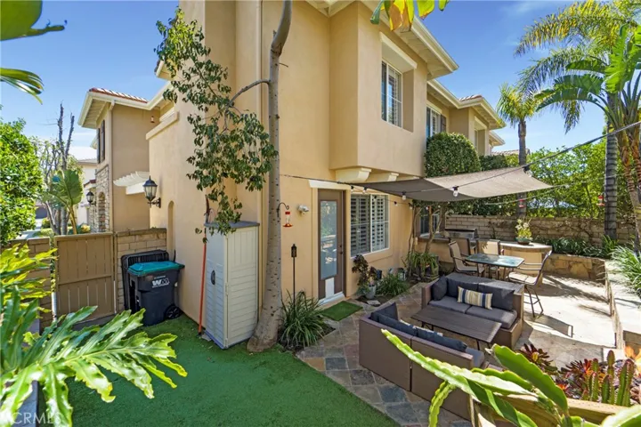 392 Summer View, Mission Viejo, California 92692