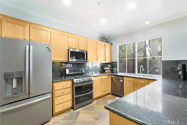 392 Summer View, Mission Viejo, California 92692