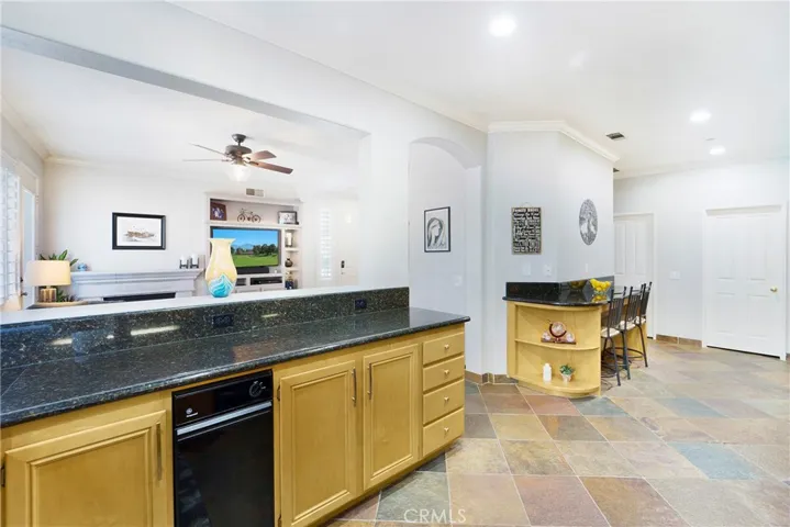 392 Summer View, Mission Viejo, California 92692