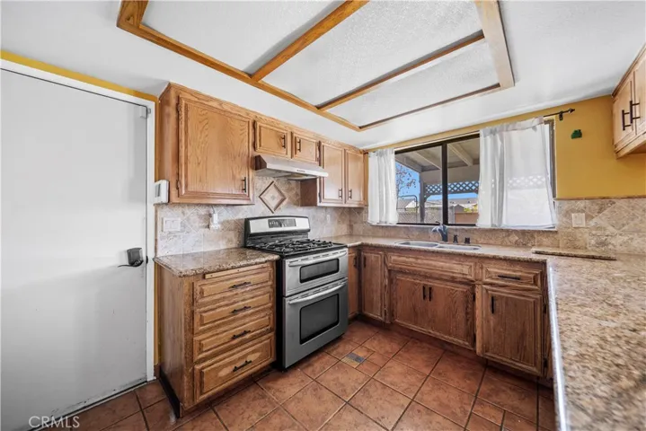 9310 Columbine Avenue, California City, California 93505