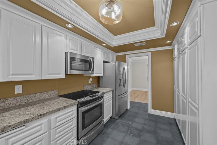 12 Cape Cod, Irvine, California 92620