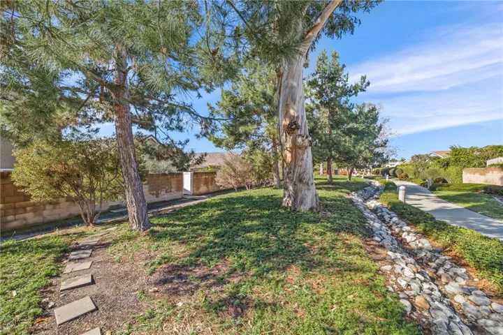 12 Cape Cod, Irvine, California 92620