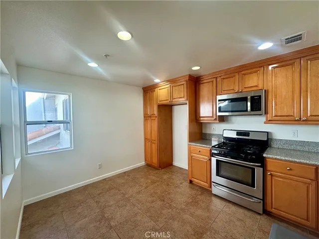 241 California Court, Mission Viejo, California 92692