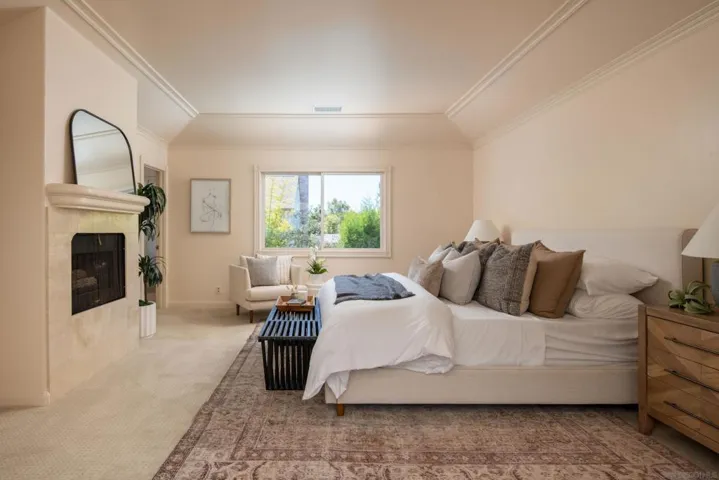 3630 Rosecroft Lane, San Diego, California 92106