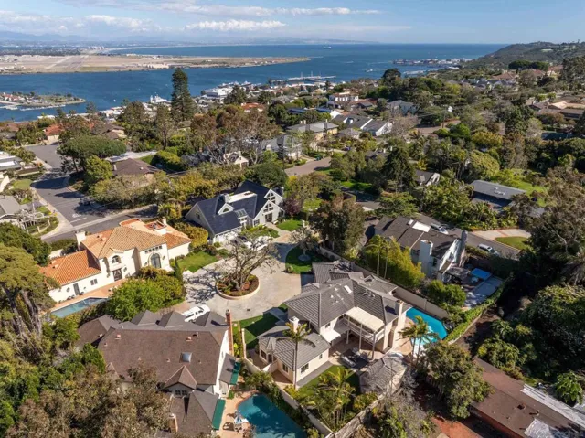 3630 Rosecroft Lane, San Diego, California 92106