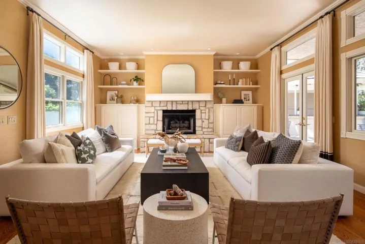 3630 Rosecroft Lane, San Diego, California 92106
