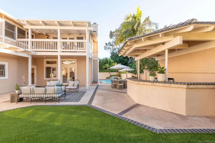 3630 Rosecroft Lane, San Diego, California 92106