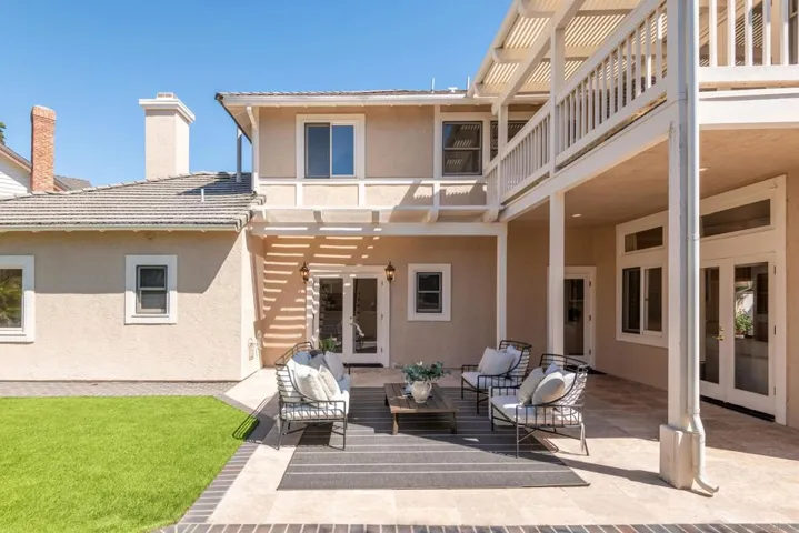 3630 Rosecroft Lane, San Diego, California 92106