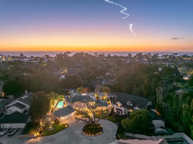 3630 Rosecroft Lane, San Diego, California 92106