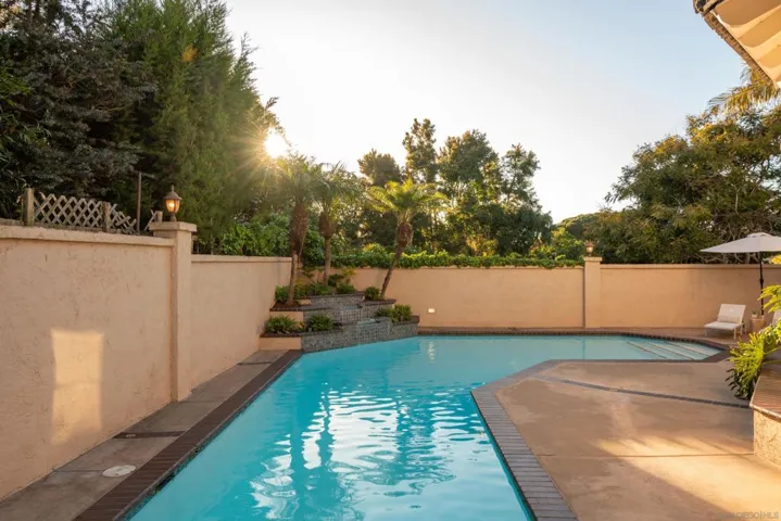 3630 Rosecroft Lane, San Diego, California 92106