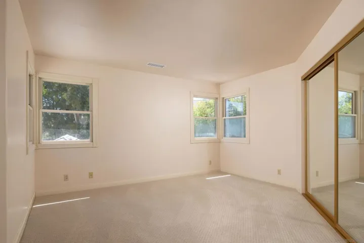 3630 Rosecroft Lane, San Diego, California 92106