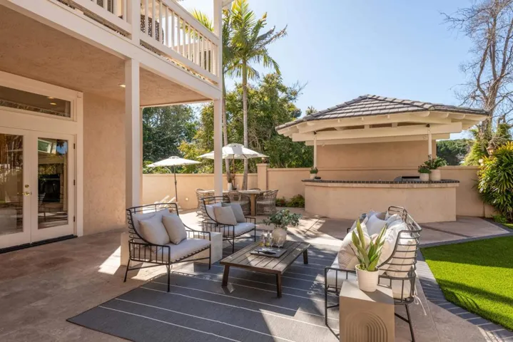 3630 Rosecroft Lane, San Diego, California 92106