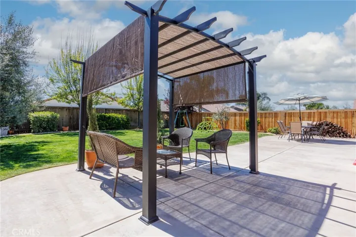9431 Woodbrook Drive, Shafter, California 93263