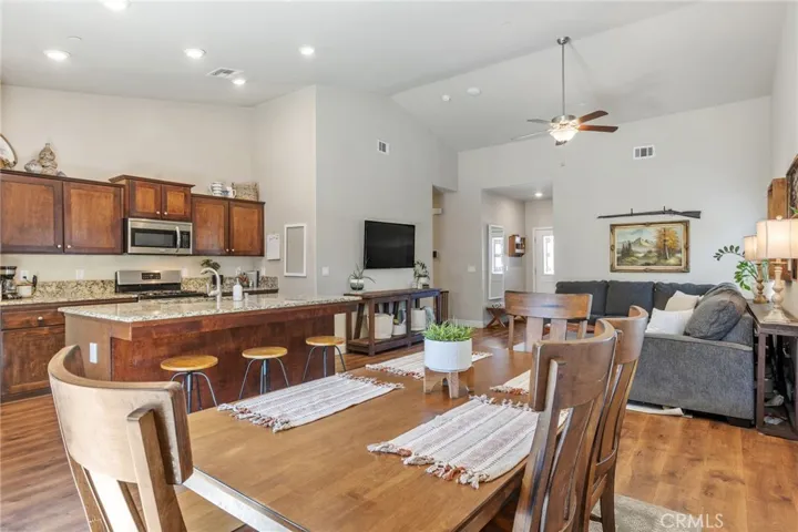 9431 Woodbrook Drive, Shafter, California 93263