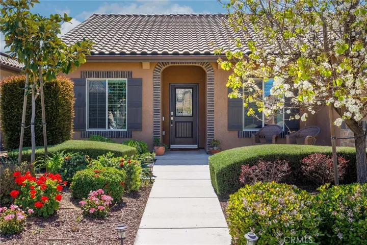 9431 Woodbrook Drive, Shafter, California 93263