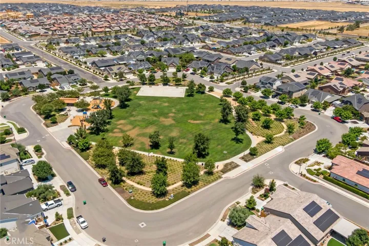 9431 Woodbrook Drive, Shafter, California 93263