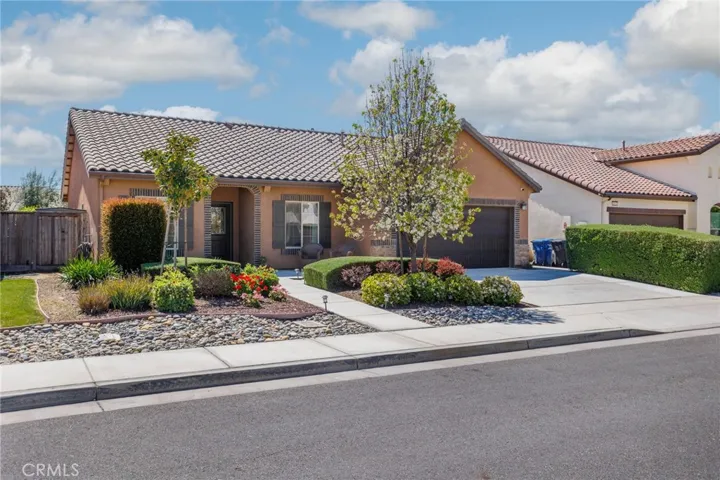 9431 Woodbrook Drive, Shafter, California 93263