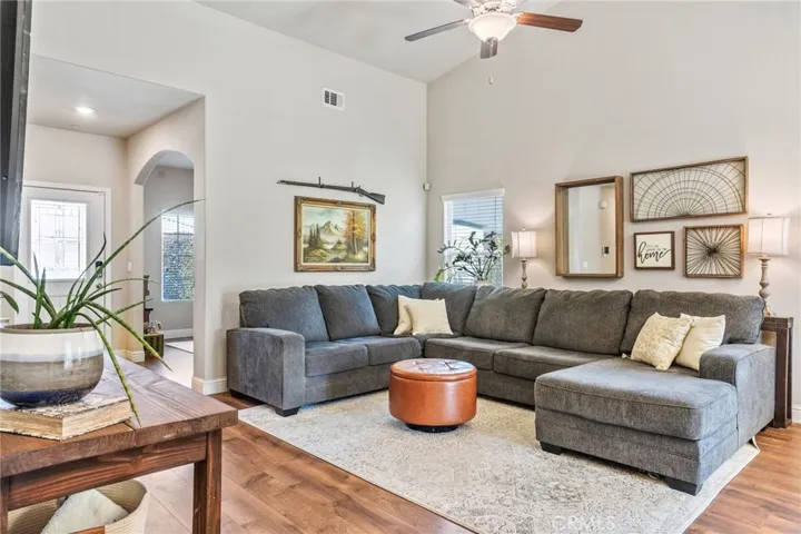 9431 Woodbrook Drive, Shafter, California 93263