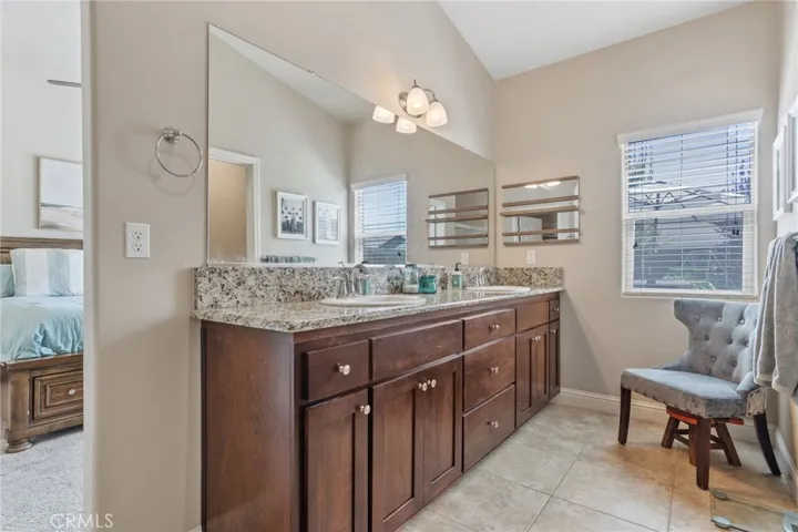 9431 Woodbrook Drive, Shafter, California 93263