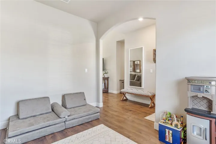 9431 Woodbrook Drive, Shafter, California 93263
